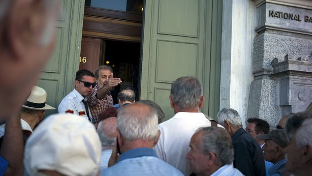 Grecia: arriva bail in. Fallimenti? Pagano gli obbligazionisti