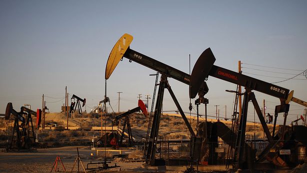 Trump fa schizzare petrolio sopra $71, tassi Bond Usa oltre il 3%