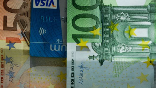 In circolazione nuove banconote da 100 e 200 euro