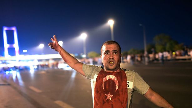 Turchia, purga continua. Ucciso leader campagna anti ISIS