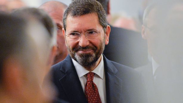 Marino va avanti, rimpasto e nuova Giunta. Il monito di Renzi