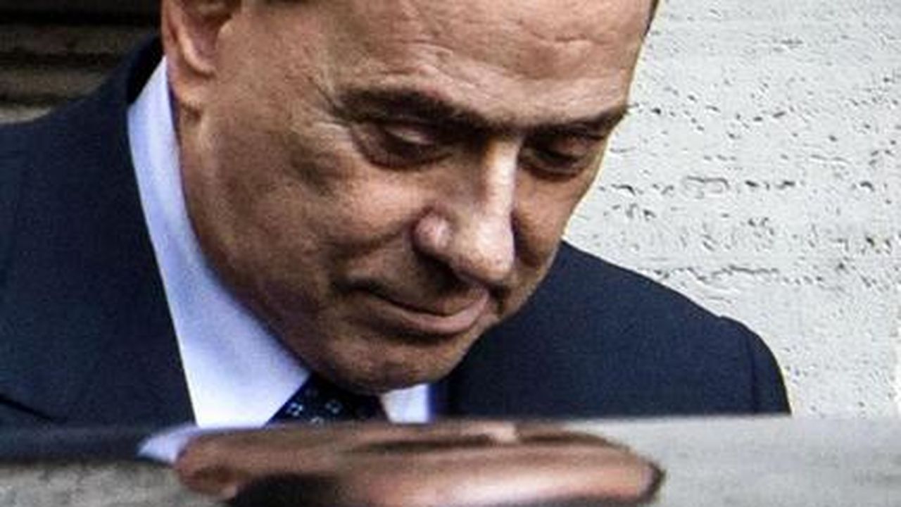 Berlusconi impazzito: “miei figli si sentono come ebrei con Hitler”