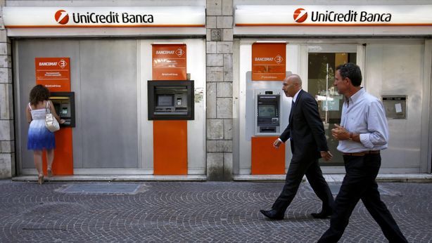 Intesa e UniCredit: due scenari futuri tracciati da Credit Suisse
