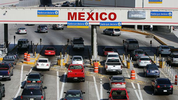 Caos Messico: proteste violente per aumento costo benzina