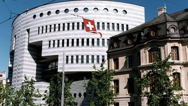 Mercati e derivati: queste istituzioni sono più pericolose delle banche