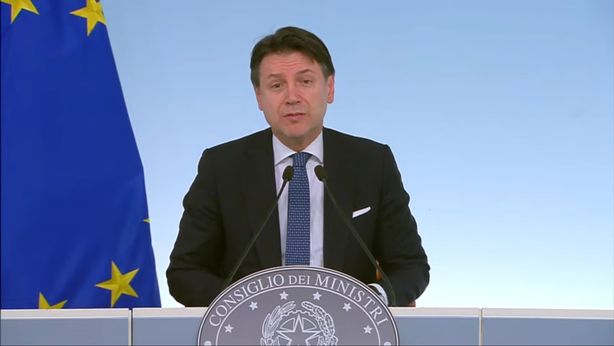 Coronavirus, la conferenza stampa del premier Conte