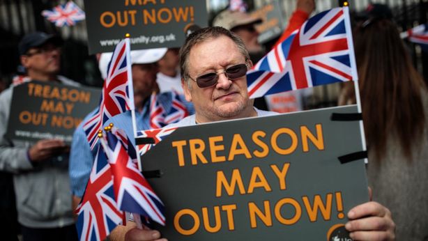 Brexit, allarme S&P’s: senza accordo, Uk dritta in recessione