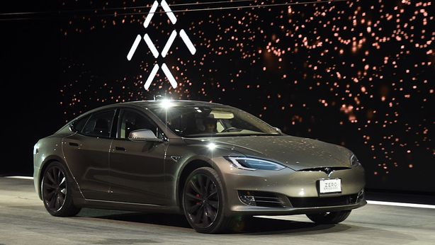 Tesla, come far diventare visionari tutti gli investitori
