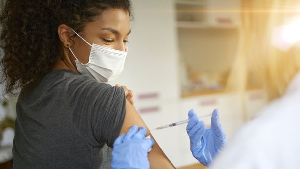 Coronavirus: +37,7% nuovi casi in Italia ma per ora nessun rischio zona gialla