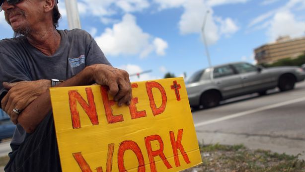 Polemiche sul lavoro: occupazione ai livelli pre-crisi, ma crescono precari