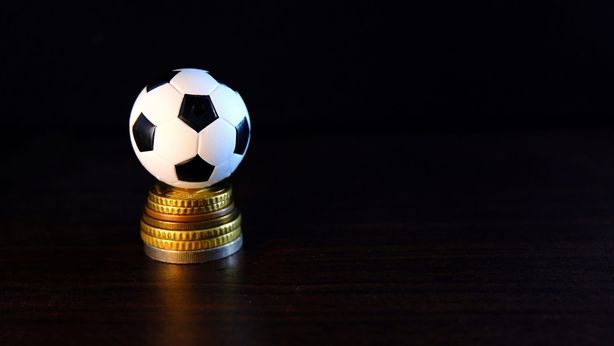 Calcio, piovono multe dalla Uefa. Nel mirino anche 4 club italiani