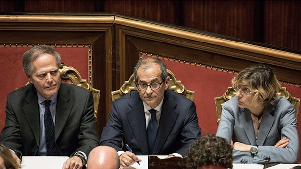 Aumento Iva spacca il governo, stangata per 538 euro a famiglia