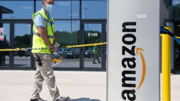 Amazon sposa lo smartworking: “sarà per sempre”