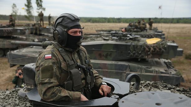 Alert: Nato schiera truppe e carrarmati anti Russia