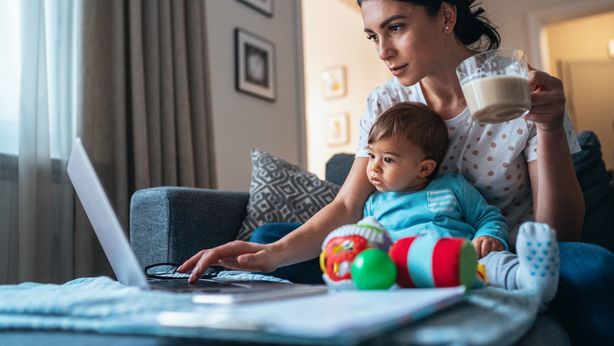 Minore accesso al credito e pensioni più basse: ecco quanto vale il gender gap in Italia