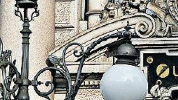 Lobby, sanità lombarda in mano alle banche
