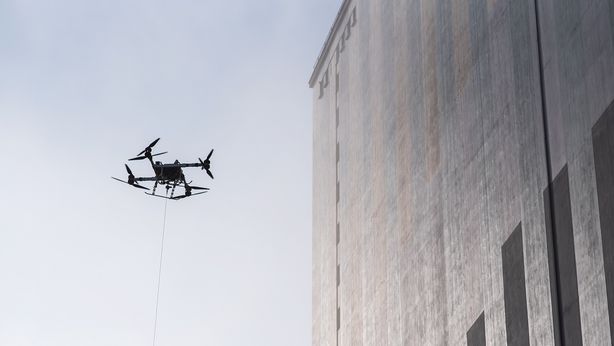 Leonardo: entra nell’azionariato e nel Cda di FlyingBasket, startup di droni cargo