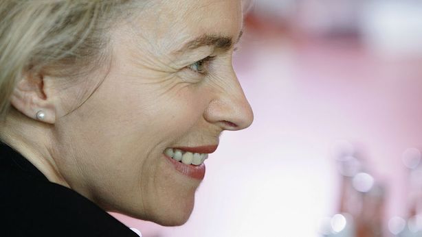 Ft: Commissione Ue studia possibile revisione del Patto di stabilità