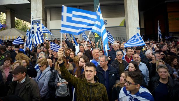 Grecia: corsa contro il tempo per svendere beni statali