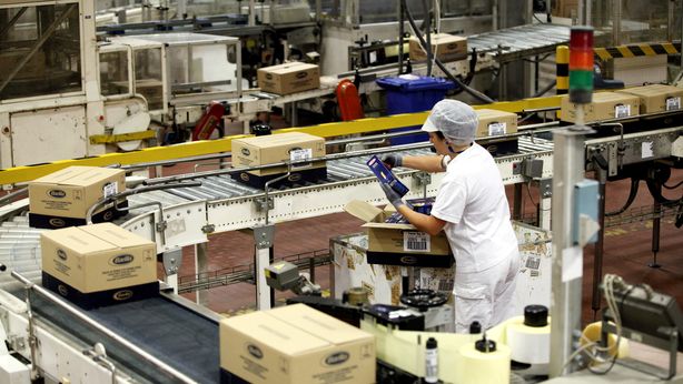Draghi sconfessa Renzi, Bce: “lavoro fermo in Italia”. Aumentano precari