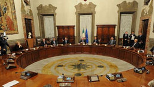 Italia alza stima debito Pil, oltre il 130%