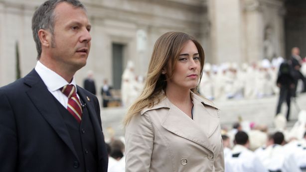 Crac Etruria, pressing M5S per sentire Ghizzoni. Boschi trema