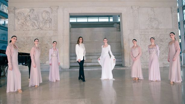 Laura Biagiotti rende omaggio alla danza con ‘Age of Women’