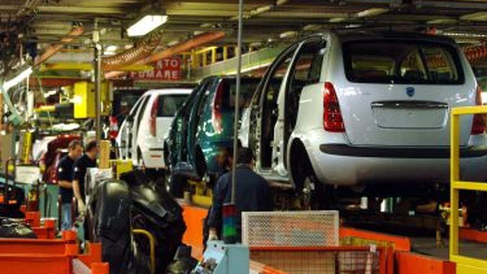 Auto fabbrica.jpg